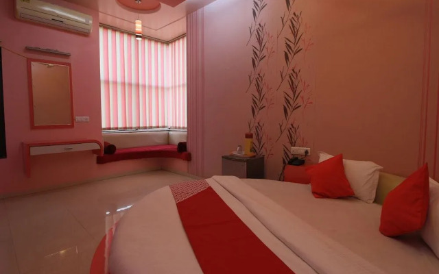 OYO 24838 Hotel Neelam