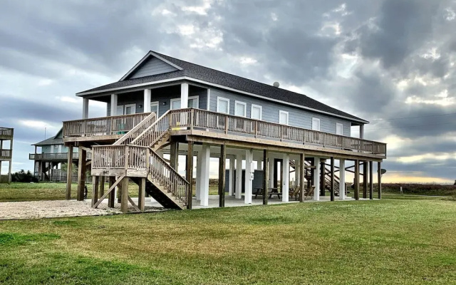 A Silver Lining - 4 Br Home