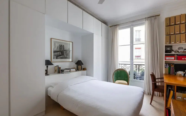 Artistic in Pigalle