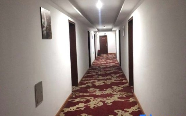 Three Gate 9 1 Hotel