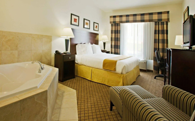 Holiday Inn Express & Suites Childress by IHG