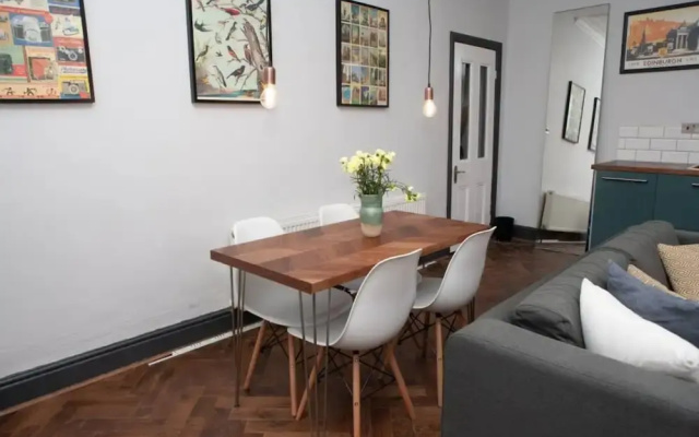 Spacious Victorian Flat in the Heart of Bristol