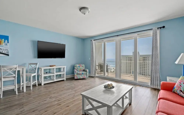 Laketown Wharf 913