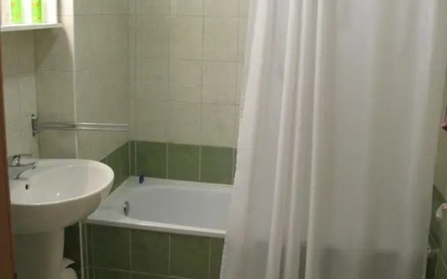 AAA-Apartment 1