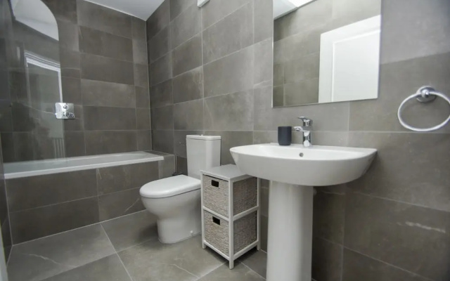 Marine Cottage Parking by Brighton Holiday Lets