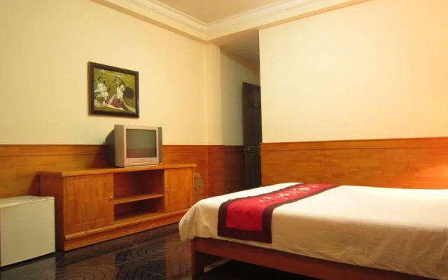 Anh Tu Hotel
