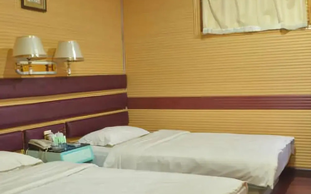 Free Line Youth Hostel Qingdao Zhanqiao Railway Station