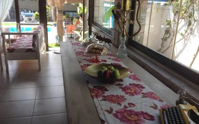Cayirli Alacati Butik Otel