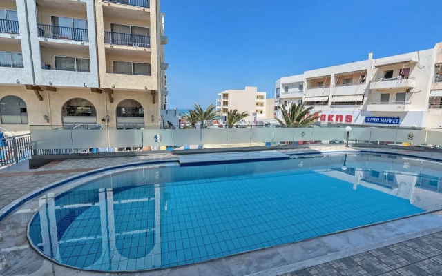 Icarus Suites & Apartments