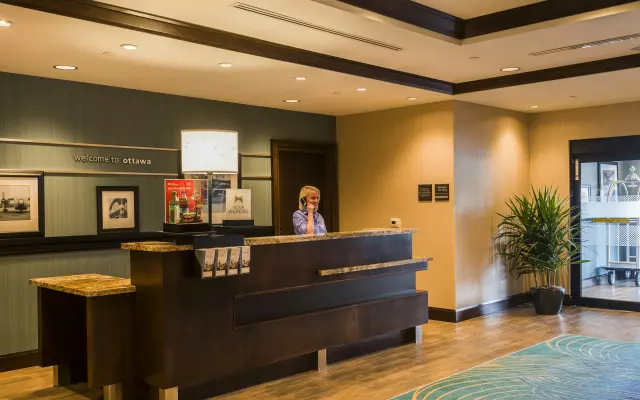 Hampton Inn by Hilton Ottawa Airport, ON, CN