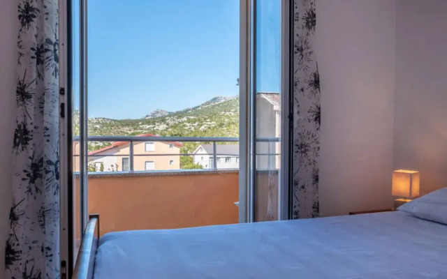 Apartment Golub Karlobag 37493