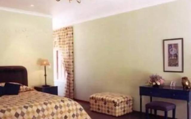 Milkwood Lodge - Hermanus