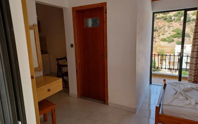 Argiro Studios And Apartments