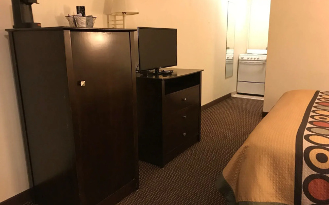 Red Lion Inn & Suites Junction City