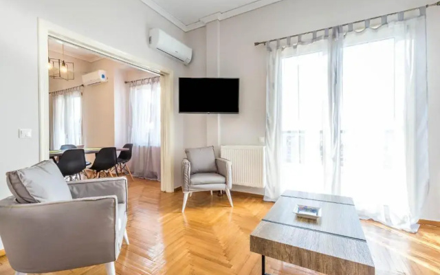 3 bedroom apartment with big balconies in Pagrati