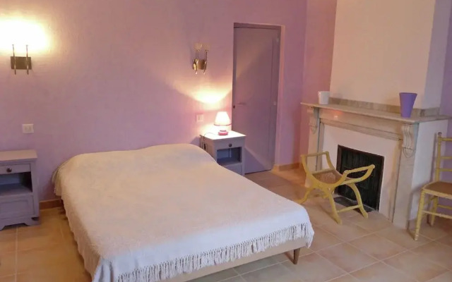 Holiday Home in Montbrun-des-Corbieres with Pool