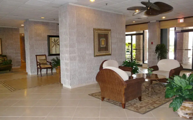 Magical Beachfront Condo With Pool and Ocean Views