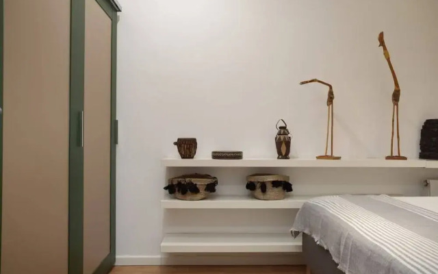 Centric 2 Bedroom Apartment With a Private Lovely Terrace