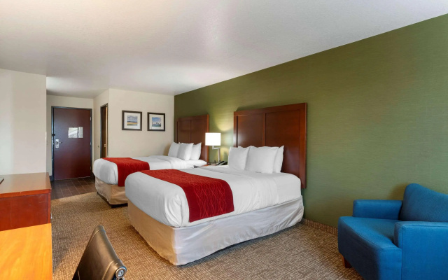 Comfort Inn & Suites Salem Northeast