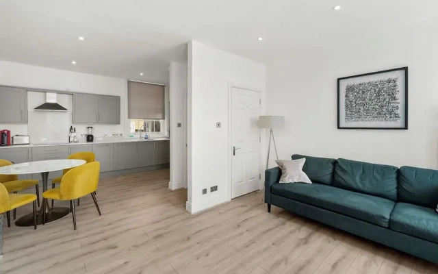 Flat 1 Beauchamp Place
