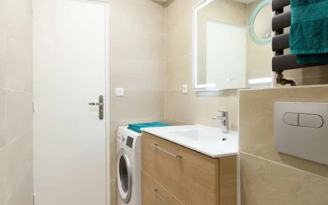 Splendid Bright apt Near Menilmontant