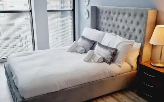 Two Double Bed Suite, Liverpool City Centre