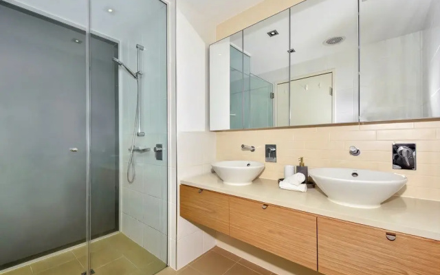 Waterfront Apartment 221