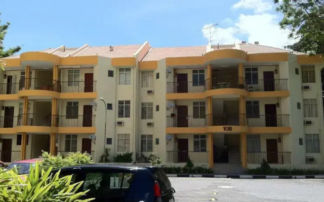 Menzan @ Bayu Emas Apartment