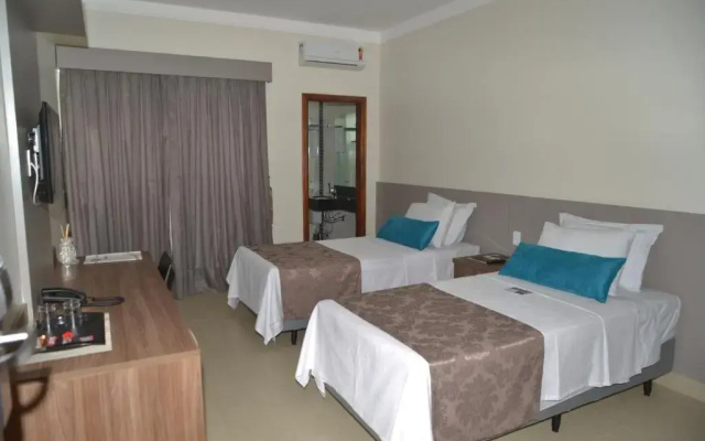 Racini Suites Hotel