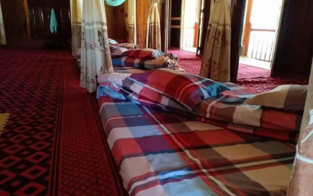 Yen Nhu Guesthouse - Hostel