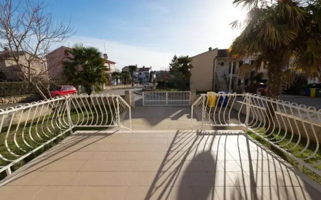 Star Apartments