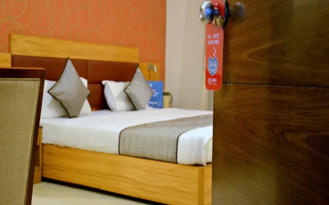 OYO 3523 Tekarees Inn Mahanagar