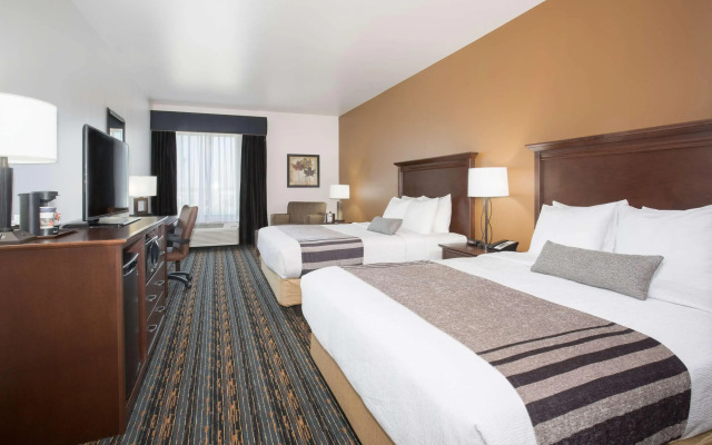 Best Western Plus Lincoln Inn & Suites