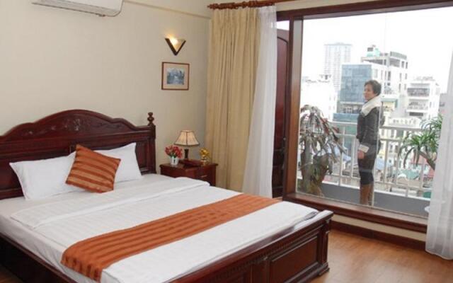 Alisa Hotel Ханой комната для гостей