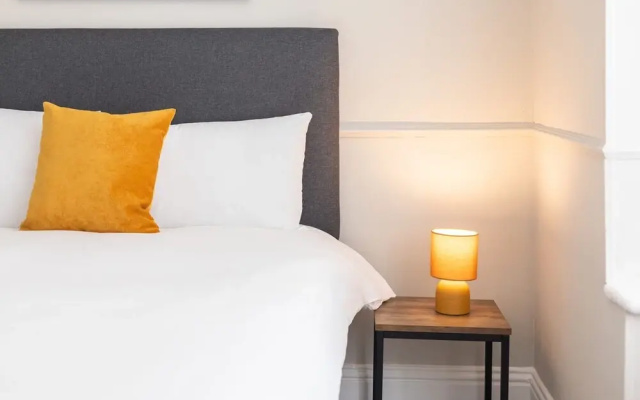 Host Stay Clifton Studio 1