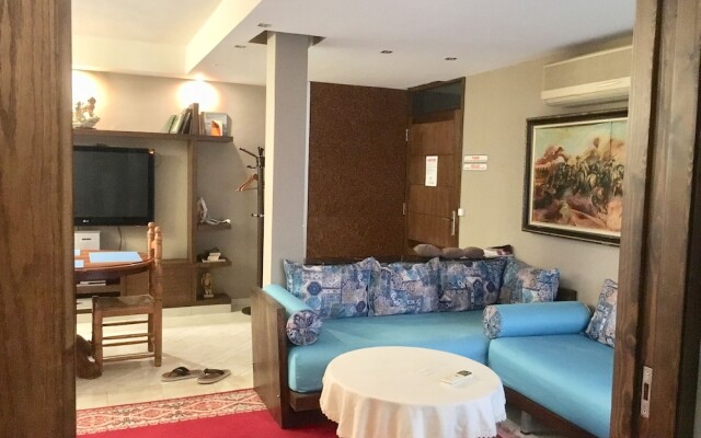 Отель Ghazi Appartement Марокко, Фес - отзывы, цены и фото номеров - забронировать отель Ghazi Appartement онлайн комната для гостей