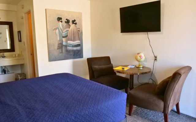 Travelers Motel
