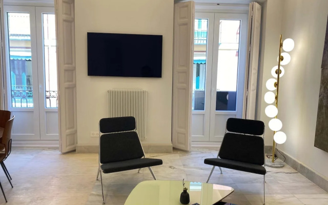Lovely 3BR Near Palacio Real