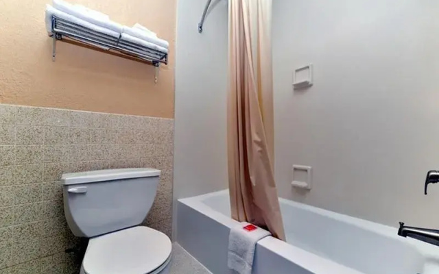 Econo Lodge Pierre