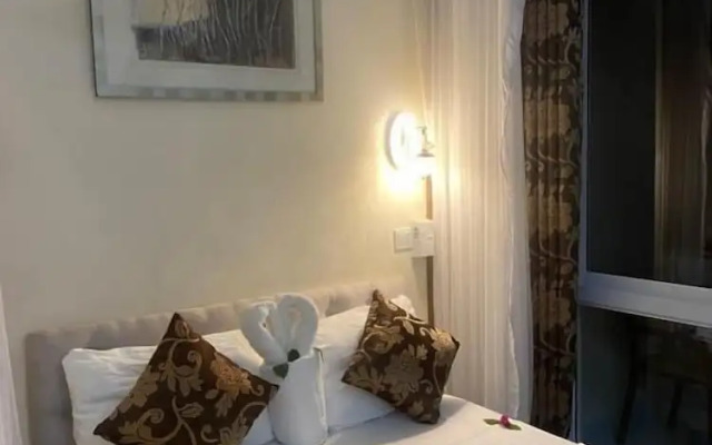 Breeze Bay Hotel Diani