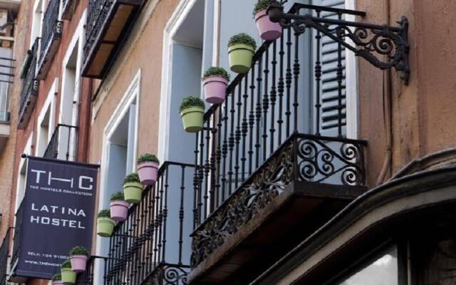 THC Latina Hostel вид на фасад
