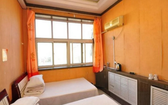 Zhangqiu Yingping Hotel
