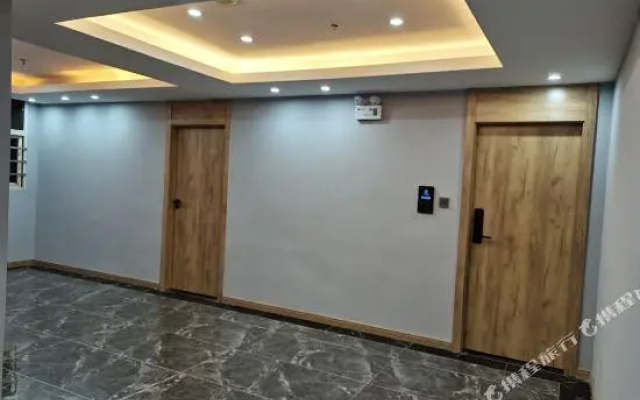 Tianyi Business Hotel