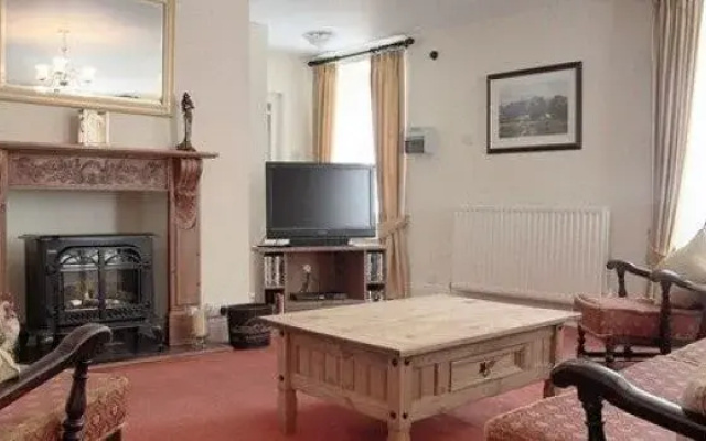 Bridge View House