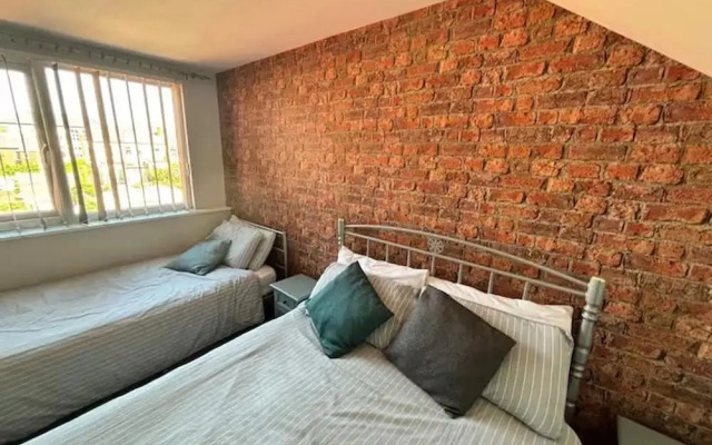 Blackpool Bliss Spacious 4 Bedroom House