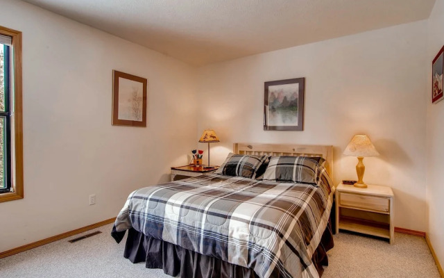 2028 Ryan Gulch 4 Br townhouse by RedAwning