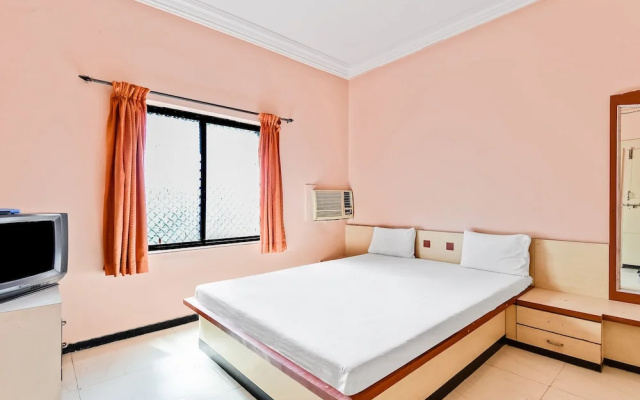 Hotel Savan by OYO Rooms