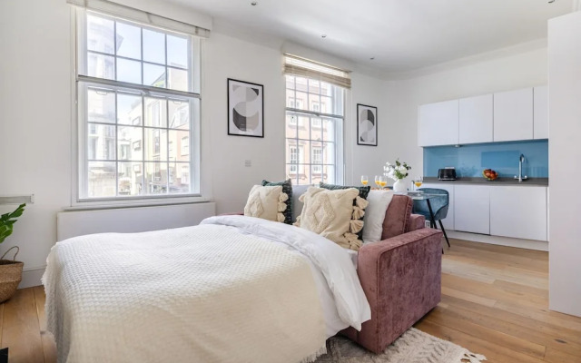 Elegant 1BR in Vibrant Soho