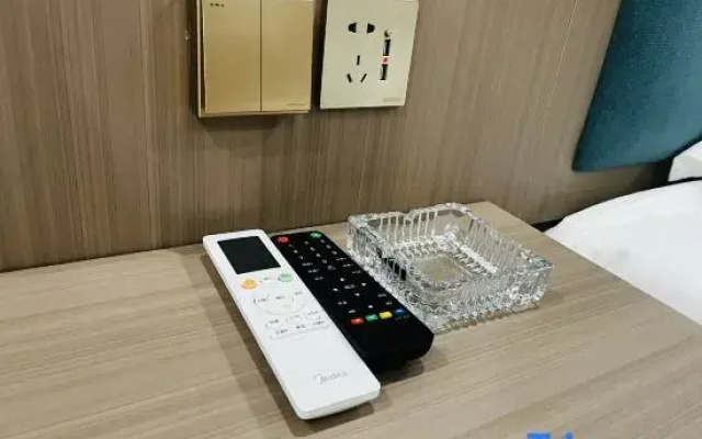 Jinghong Jianya Homestay (Gasa Airport High Speed Railway Station)