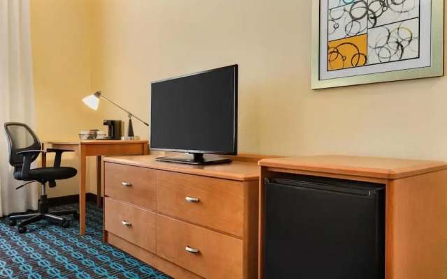 Fairfield By Marriott Inn & Suites Toledo Maumee
